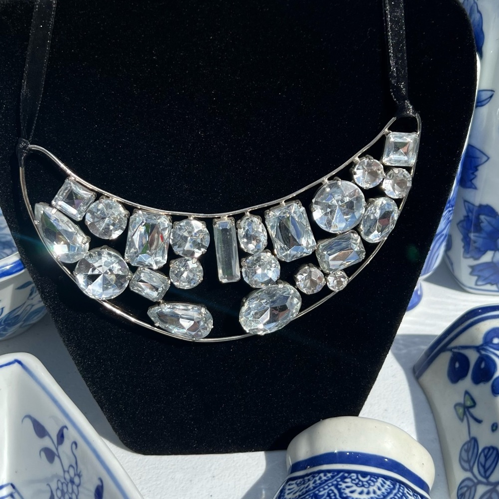 Rhinestone starement necklace! Great for prom or evening dress-up!